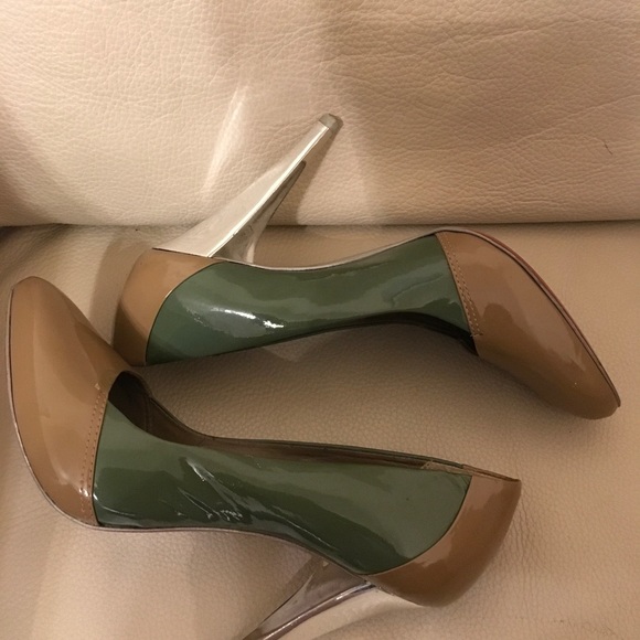 Aldo Pump - Picture 4 of 6